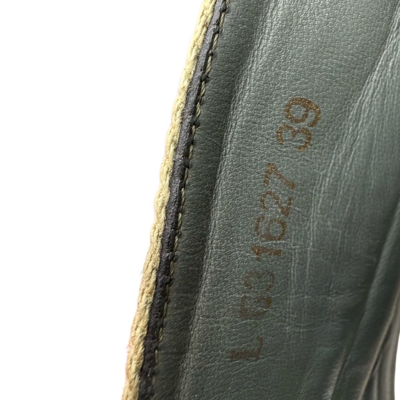 CHANEL Chanel Interlocking CC Logo Slides Women's Size: 9 |IT 39 - Picture 10 of 14